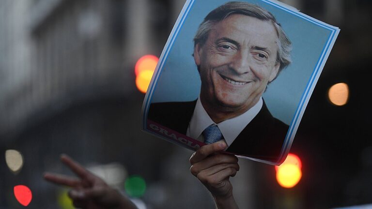 Recuerdan a Néstor Kirchner en redes sociales a 11 años de su muerte