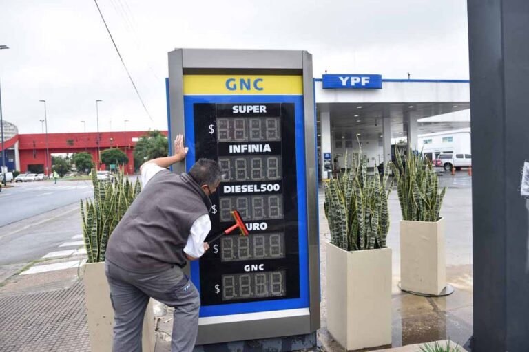 YPF aumentó sus combustibles un 9%: cómo quedaron los precios en Córdoba