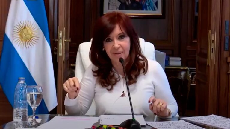 Cristina Fernández pide hablar mañana en el juicio en su contra