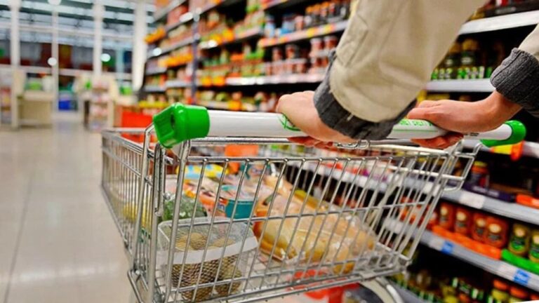 En julio las ventas en supermercados mostraron un crecimiento del 5,3% interanual