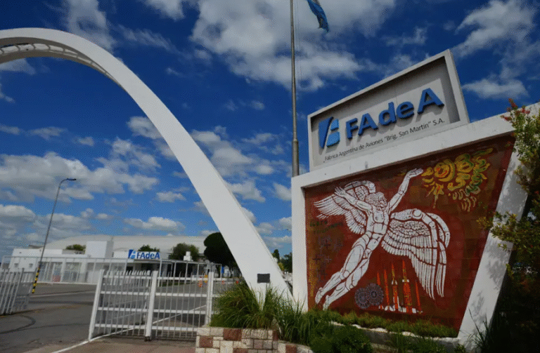 Crisis en FAdeA: trabajadores denuncian el pago parcial de salarios y “parálisis operativa”